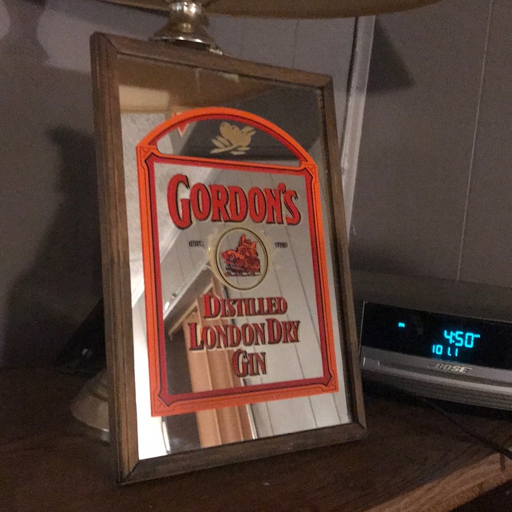 Gordon’s Vintage sign - Picture 4 of 5